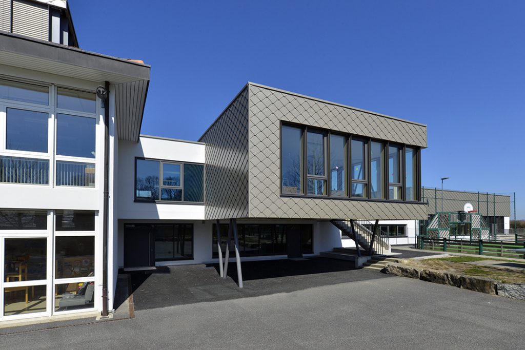 vue de l'UAPE école à Denens