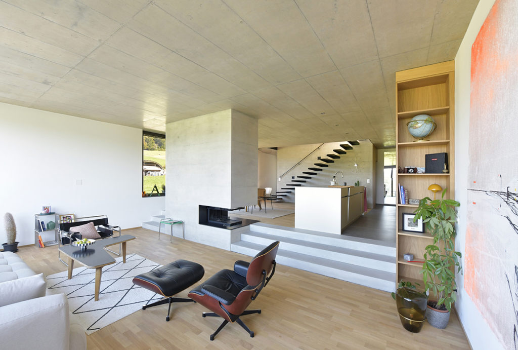 Villa moderne habitat design Jura par kwsa architectes séjour